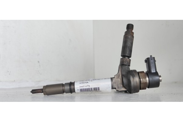 Recambio de inyector para opel astra h berlina 1.7 16v cdti referencia OEM IAM 0445110175  