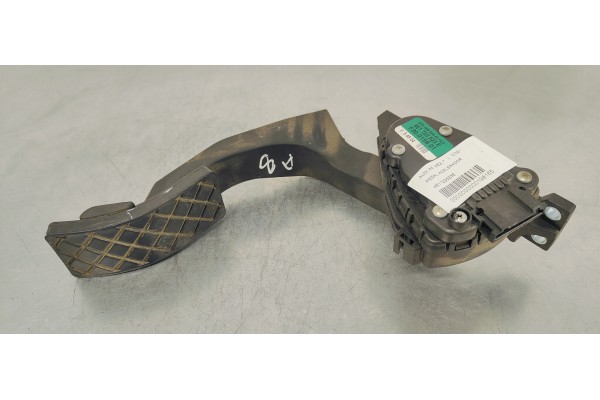 Recambio de pedal acelerador para audi a8 (4e2) referencia OEM IAM 4E1723523E  