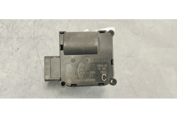 Recambio de motor apertura trampillas climatizador para audi a8 (4e2) referencia OEM IAM 0132801369  