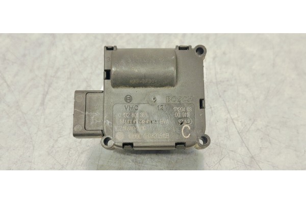 Recambio de motor apertura trampillas climatizador para audi a8 (4e2) referencia OEM IAM 0132801369  