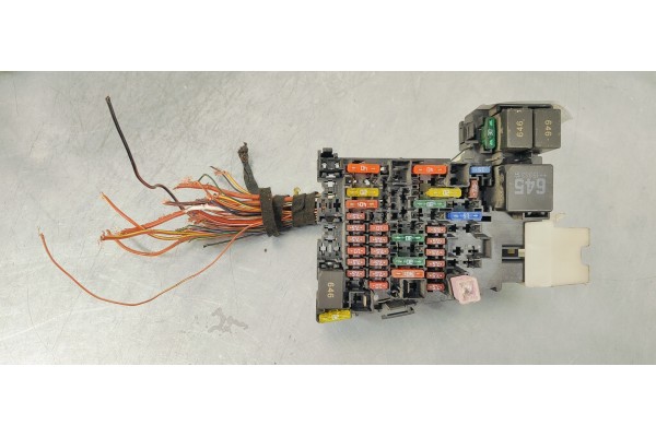 Recambio de caja reles / fusibles para seat leon (5f1) 2.0 tdi fr referencia OEM IAM 5Q0937615C  