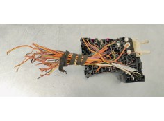 Recambio de caja reles / fusibles para seat leon (5f1) 2.0 tdi fr referencia OEM IAM 5Q0937615C  