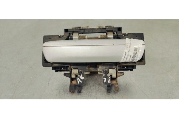 Recambio de maneta exterior trasera izquierda para audi a8 (4e2) referencia OEM IAM 4E0839885  