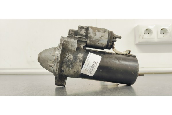 Recambio de motor arranque para volkswagen passat berlina (3b2) highline syncro / 4motion referencia OEM IAM 0001110106  