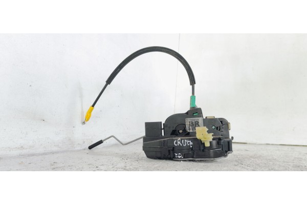 Recambio de cerradura puerta trasera derecha para chevrolet cruze 1.6 i 113 referencia OEM IAM 13503178  