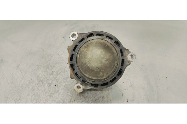 Recambio de soporte motor derecho para bmw x3 (f25) 2.0 d referencia OEM IAM 6850482  