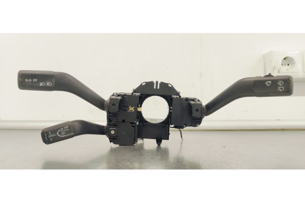 Recambio de mando multifuncion para volkswagen passat variant (3c5) 2.0 tdi 140 fap referencia OEM IAM 3C9953513B  