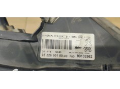 Recambio de faro derecho para peugeot 208 referencia OEM IAM 9822690180  