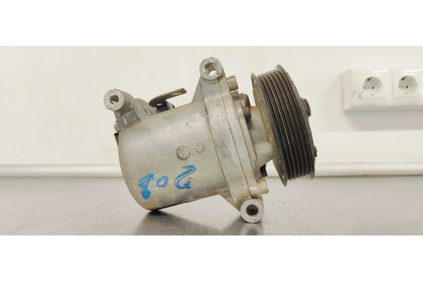 Recambio de compresor aire acondicionado para peugeot 208 referencia OEM IAM 9810349980  