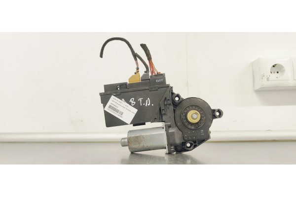 Recambio de motor elevalunas trasero derecho para audi a8 (4e2) referencia OEM IAM 4E0959802C  