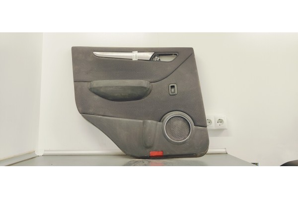 Recambio de guarnecido puerta trasera izquierda para mercedes-benz clase b (w245) 180 cdi (245.207) referencia OEM IAM   