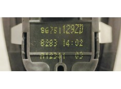 Recambio de mando elevalunas delantero izquierdo para peugeot 208 1.6 hdi 100 fap referencia OEM IAM 96751129ZD  