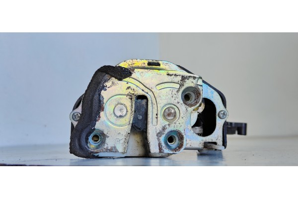 Recambio de cerradura puerta trasera derecha para mazda 6 monovolumen (gy) 2.0 active referencia OEM IAM   