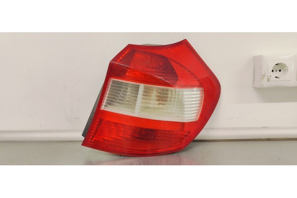 Recambio de piloto trasero derecho para bmw serie 1 berlina (e81/e87) 1.6 i referencia OEM IAM 692450212  