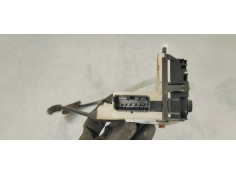 Recambio de cerradura puerta trasera izquierda para peugeot 208 1.6 hdi 100 fap referencia OEM IAM 9812501280  