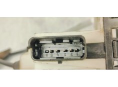 Recambio de cerradura puerta trasera izquierda para peugeot 208 1.6 hdi 100 fap referencia OEM IAM 9812501280  