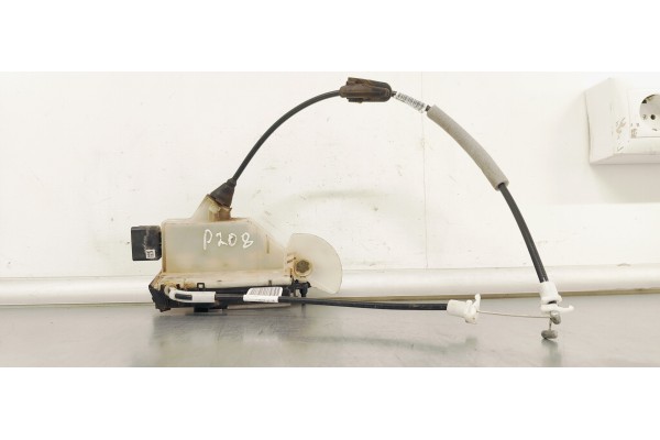 Recambio de cerradura puerta delantera izquierda para peugeot 208 1.6 hdi 100 fap referencia OEM IAM 9812500880  