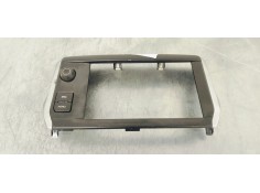 Recambio de moldura para peugeot 208 1.6 hdi 100 fap referencia OEM IAM 9673861377  