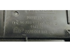 Recambio de rejilla aireadora para peugeot 208 1.6 hdi 100 fap referencia OEM IAM 9672848677  
