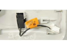 Recambio de luz interior para peugeot 208 1.6 hdi 100 fap referencia OEM IAM 9674441377  