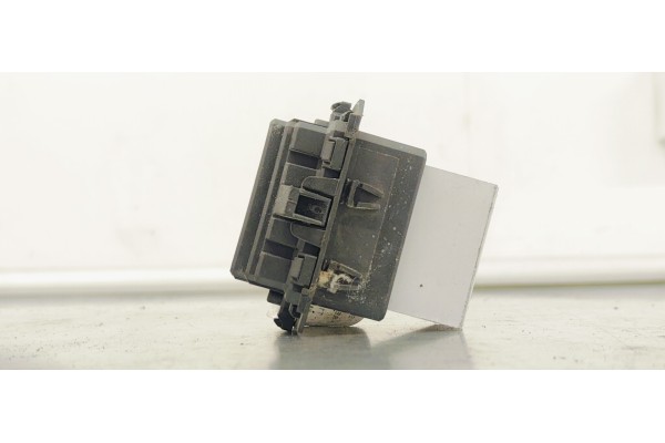 Recambio de resistencia calefaccion para peugeot 208 1.2 referencia OEM IAM T1000034ZD  