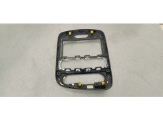 Recambio de moldura para renault clio iv 1.5 dci 75 fap referencia OEM IAM 682605325R  