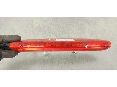 Recambio de luz central de freno para peugeot 208 1.2 referencia OEM IAM 9674309080  