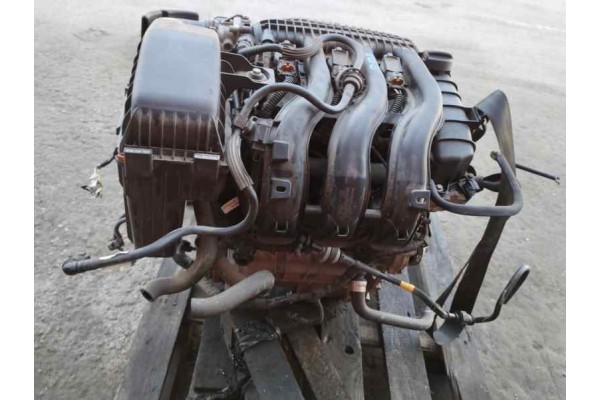 Recambio de motor completo para peugeot 208 1.2 referencia OEM IAM HMR  