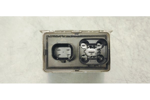Recambio de caja precalentamiento para opel insignia berlina 2.0cdti 130 fap referencia OEM IAM 55574293  