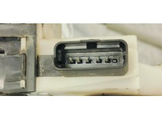 Recambio de cerradura puerta delantera derecha para peugeot 208 1.2 referencia OEM IAM 9812500780  