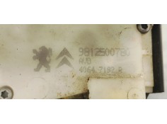 Recambio de cerradura puerta delantera derecha para peugeot 208 1.2 referencia OEM IAM 9812500780  