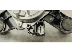 Recambio de motor limpia trasero para peugeot 208 1.2 referencia OEM IAM 9673251380A  
