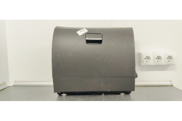 Recambio de guantera para mercedes-benz clase b (w246) 1.8 cdi referencia OEM IAM 2012659  