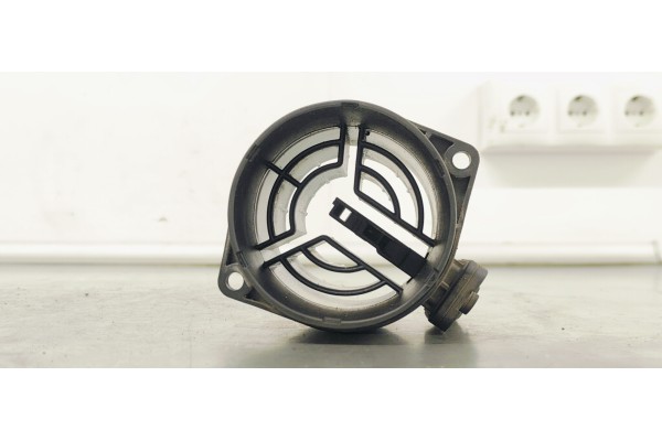 Recambio de caudalimetro para mercedes-benz clase b (w246) 1.8 cdi referencia OEM IAM A6450900048  