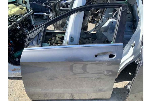 Recambio de puerta delantera izquierda para mercedes-benz clase b (w246) 1.8 cdi referencia OEM IAM   