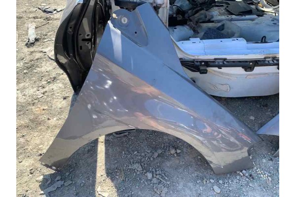 Recambio de aleta delantera derecha para mercedes-benz clase b (w246) 1.8 cdi referencia OEM IAM   