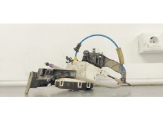 CERRADURA PUERTA DELANTERA DERECHA A1667200435 