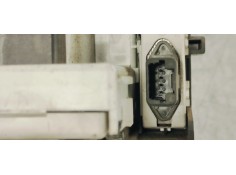 Recambio de pantalla multifuncion para renault kangoo 1.6 referencia OEM IAM 8200755144B  