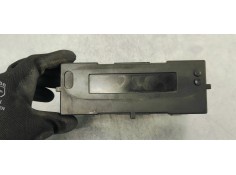 Recambio de pantalla multifuncion para renault kangoo 1.6 referencia OEM IAM 8200755144B  