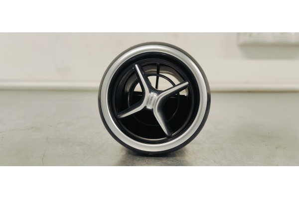 Recambio de rejilla aireadora para mercedes-benz clase b (w246) 1.8 cdi referencia OEM IAM A2468304100  
