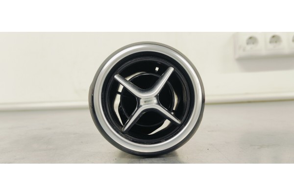 Recambio de rejilla aireadora para mercedes-benz clase b (w246) 1.8 cdi referencia OEM IAM A2468303900  