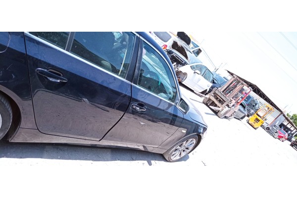 Recambio de puerta delantera derecha para bmw serie 5 berlina (e60) 530d referencia OEM IAM   