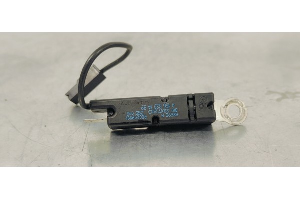 Recambio de antena para mercedes-benz clase b (w246) 1.8 cdi referencia OEM IAM A1668201489  
