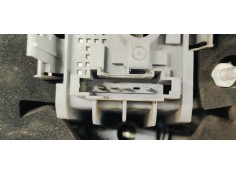 Recambio de piloto trasero izquierdo para mercedes-benz clase b (w246) 1.8 cdi referencia OEM IAM A2468200564  