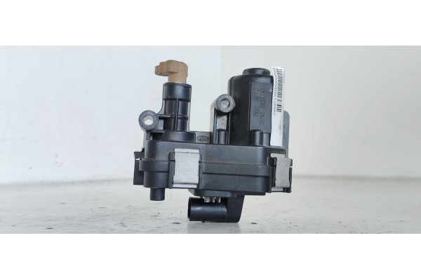 Recambio de caja mariposa para opel insignia sports tourer 2.0 cdti cat referencia OEM IAM TMS2H  