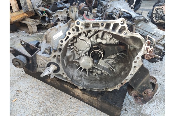 Recambio de caja cambios para toyota avensis (t27) 2.2 d-4d cat referencia OEM IAM A6X01733  