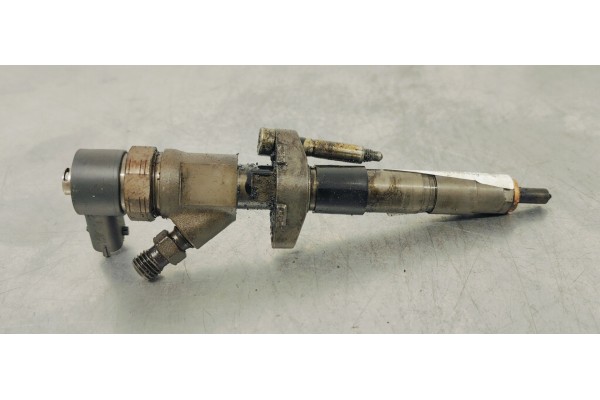 Recambio de inyector para renault espace iv (jk0) referencia OEM IAM 0445110261  