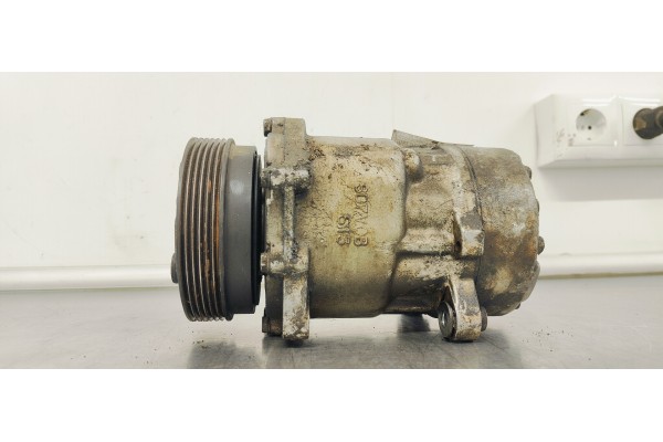 Recambio de compresor aire acondicionado para volkswagen golf iv berlina (1j1) básico referencia OEM IAM 1J0820803F  