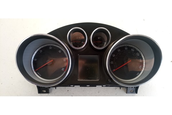 Recambio de cuadro instrumentos para opel insignia berlina 2.0 16v cdti referencia OEM IAM 365903926H  