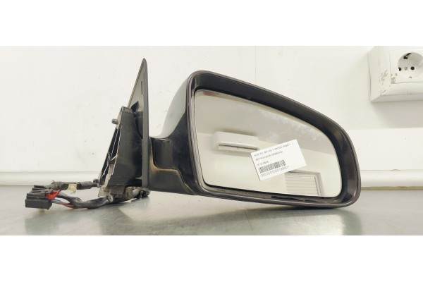 Recambio de retrovisor derecho para audi a3 (8p) a3 ii hayon fase 1 referencia OEM IAM E1010854  